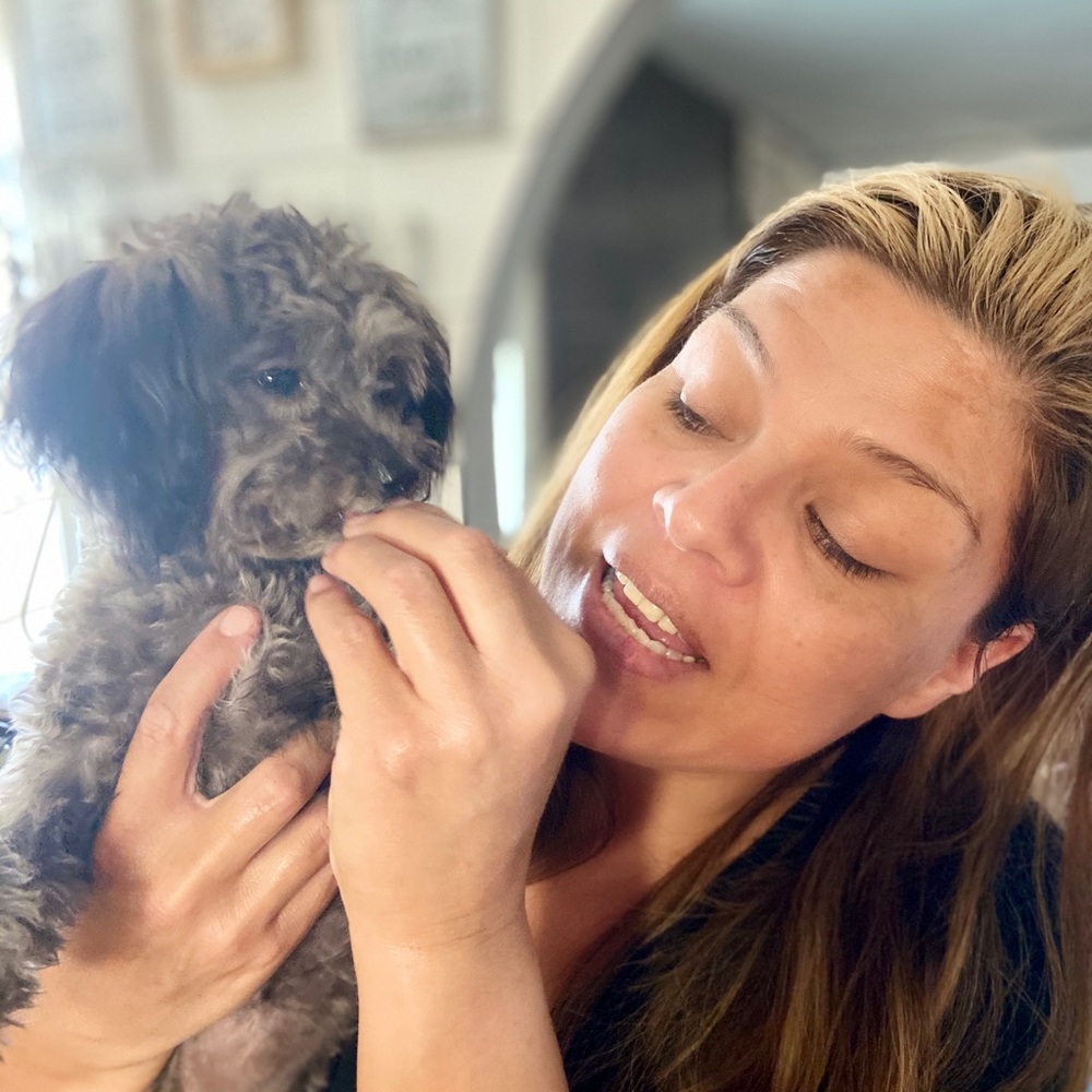 Meet your Posher, Gabriela